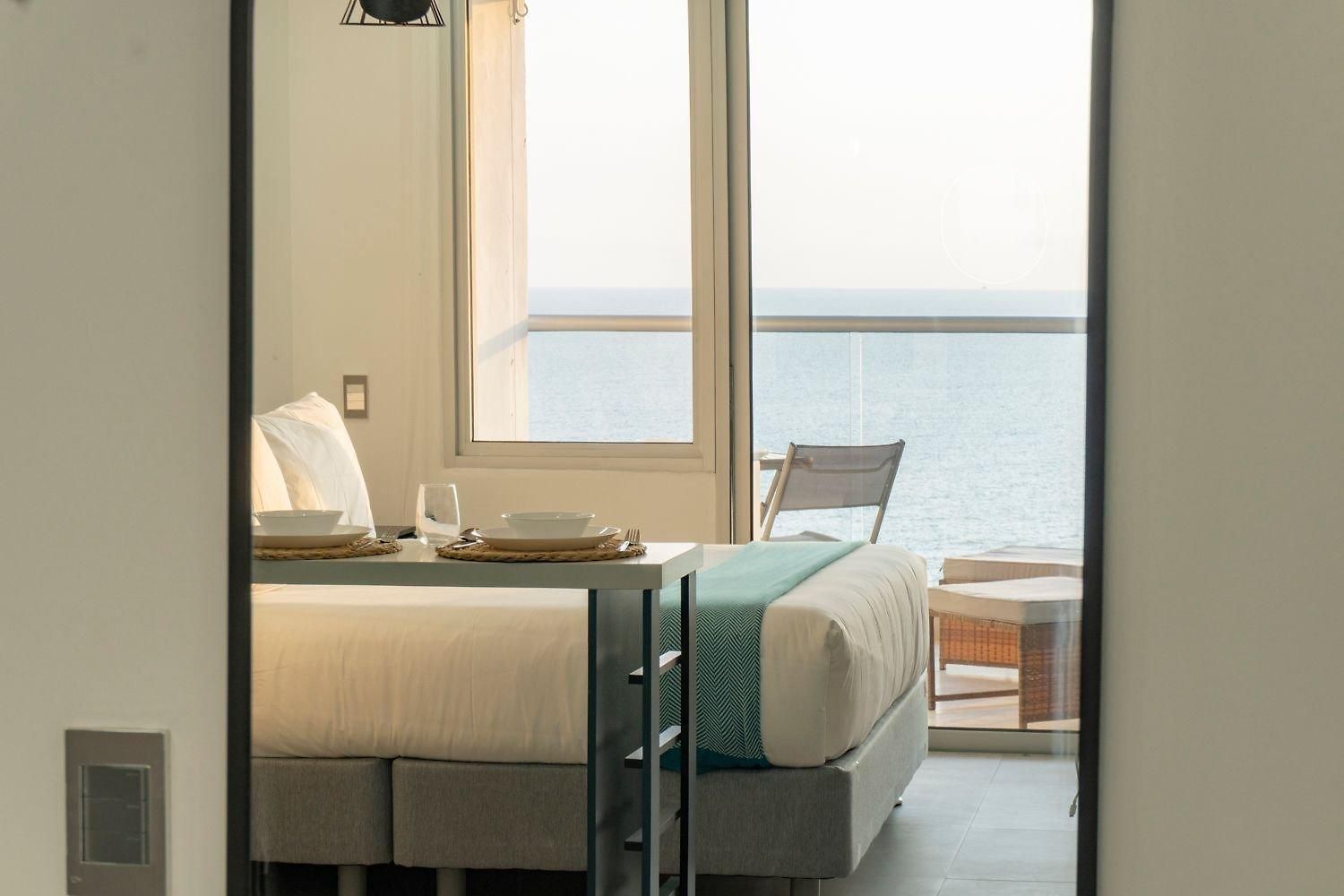 Apartamento Oceanfront + Sunset Views Cb1403