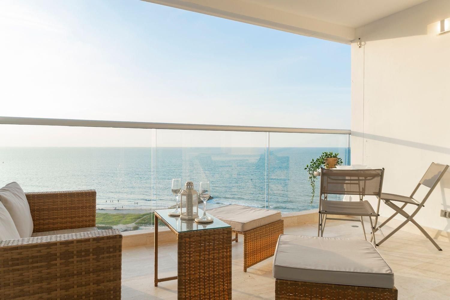 Apartamento Oceanfront + Sunset Views Cb1403 *