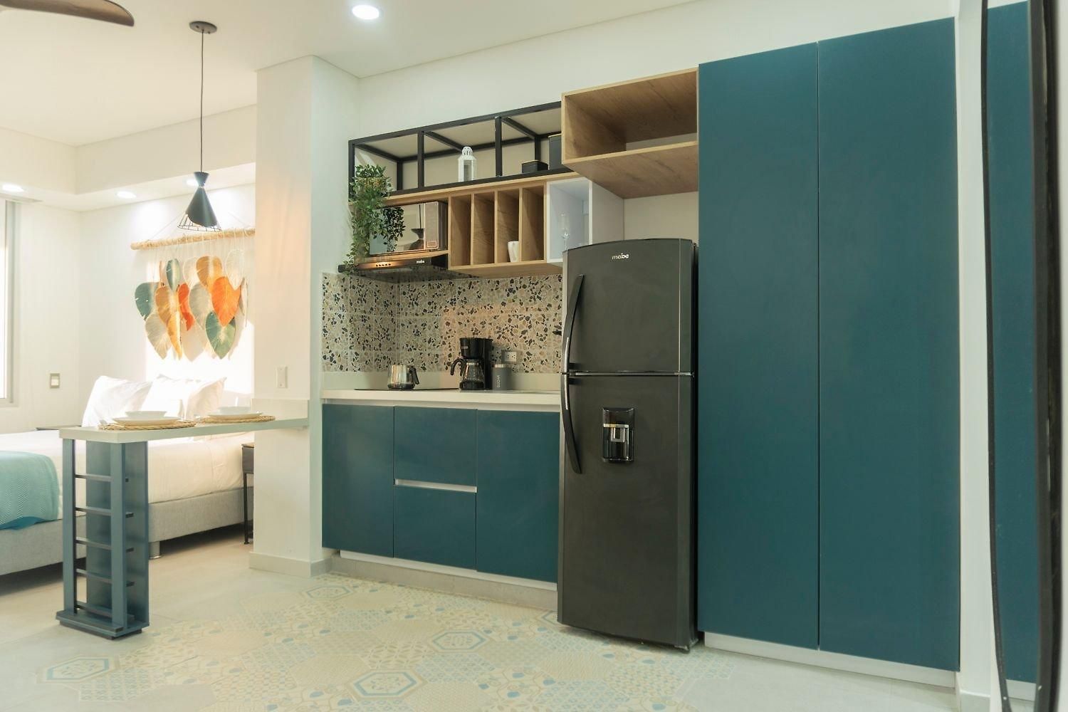Oceanfront + Sunset Views Cb1403